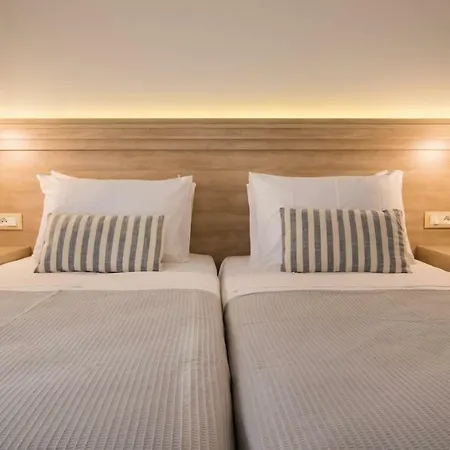 Porfyris And Aparthotel 4*