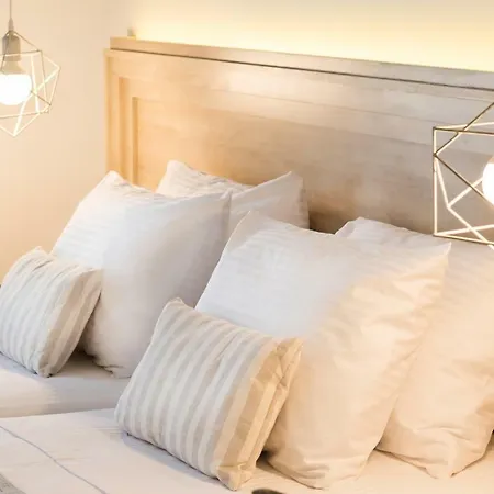 Aparthotel Porfyris And
