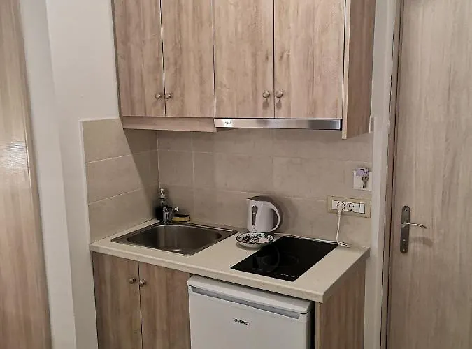 Apart-hotel Porfyris And 4*