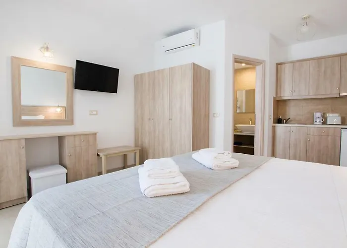 Porfyris And Apart-hotel Cárpatos