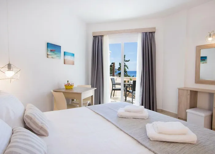 Apart-hotel Porfyris And 4*