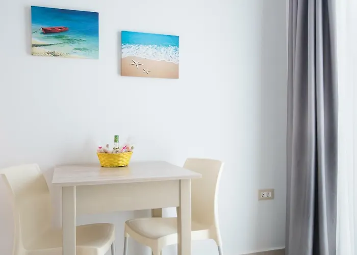 Apart-hotel Porfyris And Cárpatos