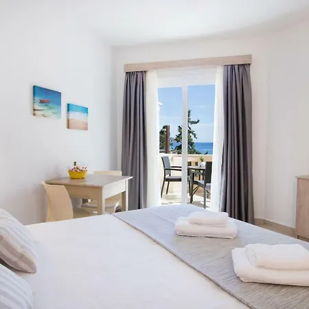 Hotel apartamentowy Porfyris And 4*