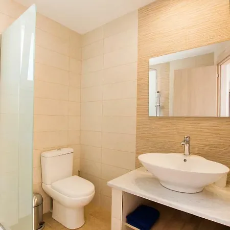 Hotel apartamentowy Porfyris And 4*