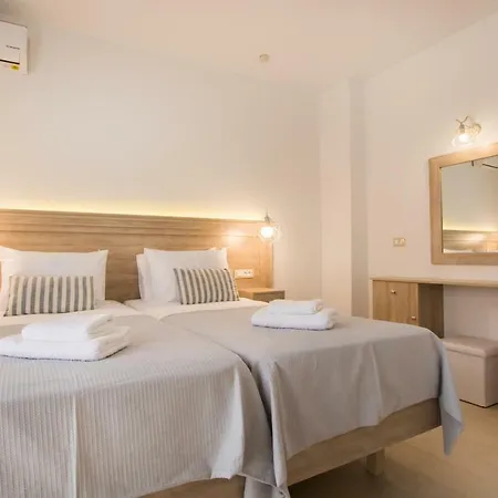 Porfyris And Karpatos