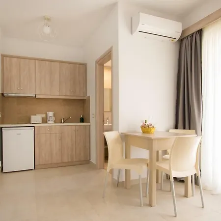 Hotel apartamentowy Porfyris And 4*