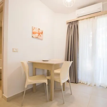 Porfyris And Hotel apartamentowy